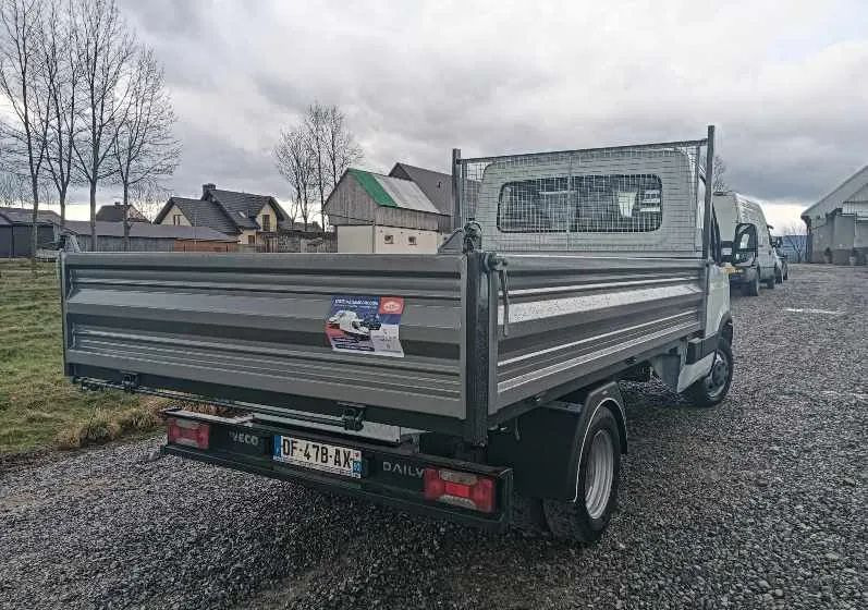 Iveco DAILY 35C13, 35C12, 35C15 - Transportbil med tippflak: bild 4 Iveco DAILY 35C13, 35C12, 35C15 - Transportbil med tippflak: bild 4