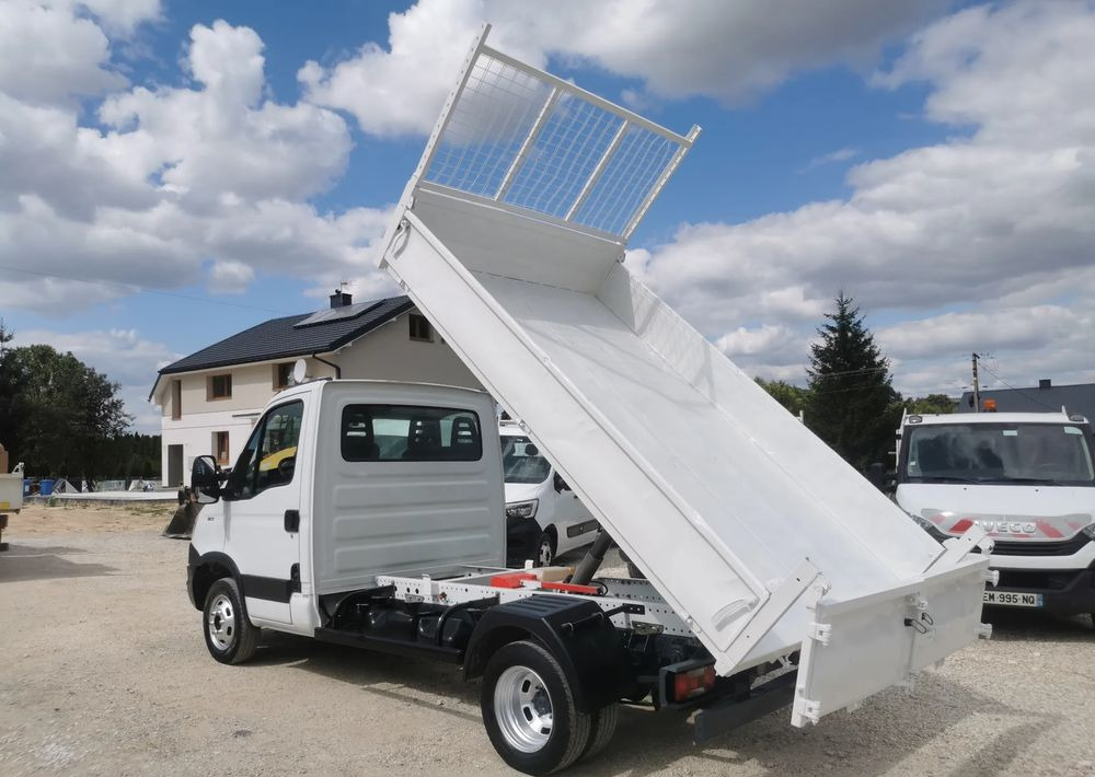 Iveco Daily 35C11 Kiper wywrotka Hak Bliźniak sprowadzony 35C12 - Transportbil med tippflak: bild 5 Iveco Daily 35C11 Kiper wywrotka Hak Bliźniak sprowadzony 35C12 - Transportbil med tippflak: bild 5