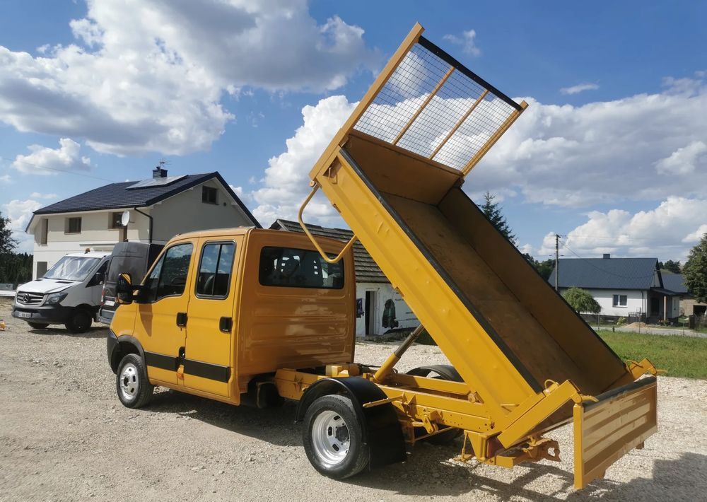 Iveco Daily 35C12 Brygadówka wywrotka Dubel hak kiper doka 35C13 - Transportbil med tippflak: bild 4 Iveco Daily 35C12 Brygadówka wywrotka Dubel hak kiper doka 35C13 - Transportbil med tippflak: bild 4