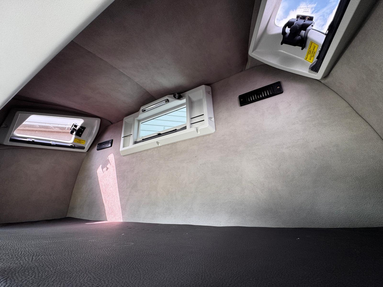 IVECO DAILY 35S21 - Bärgningsbil: bild 5 IVECO DAILY 35S21 - Bärgningsbil: bild 5