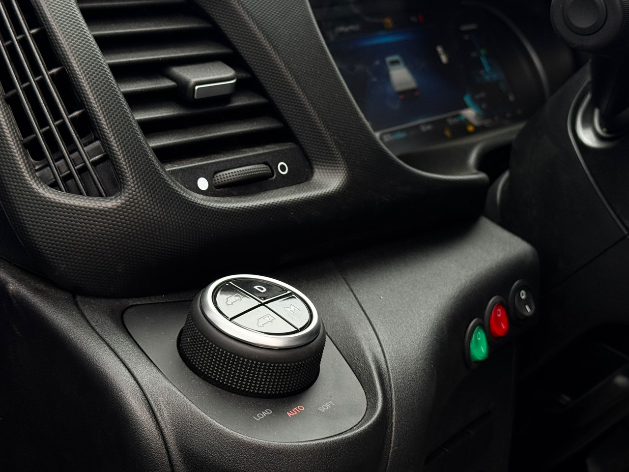 IVECO Daily 35S18HA8/P - Transportbil: bild 4 IVECO Daily 35S18HA8/P - Transportbil: bild 4