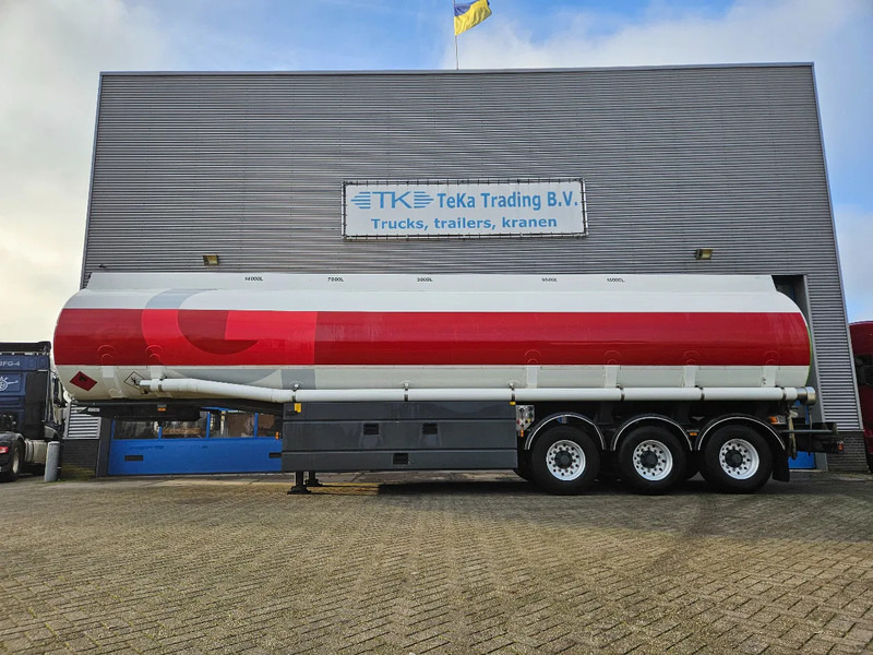 LAG O-3-43 01 47.500 L 5 Compartimenten Digitale meters disc brakes - Tanktrailer: bild 3 LAG O-3-43 01 47.500 L 5 Compartimenten Digitale meters disc brakes - Tanktrailer: bild 3