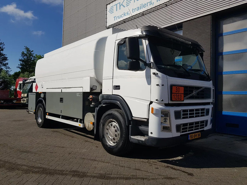 Volvo FM 9.340 Petrol, Diesel 17000 Ltr. 3 Compartementen - Tankbil: bild 5 Volvo FM 9.340 Petrol, Diesel 17000 Ltr. 3 Compartementen - Tankbil: bild 5