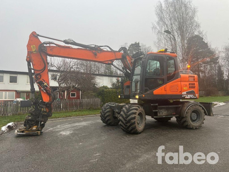 Doosan DX 165W-5 (108074) - Grävmaskin på däck: bild 1 Doosan DX 165W-5 (108074) - Grävmaskin på däck: bild 1