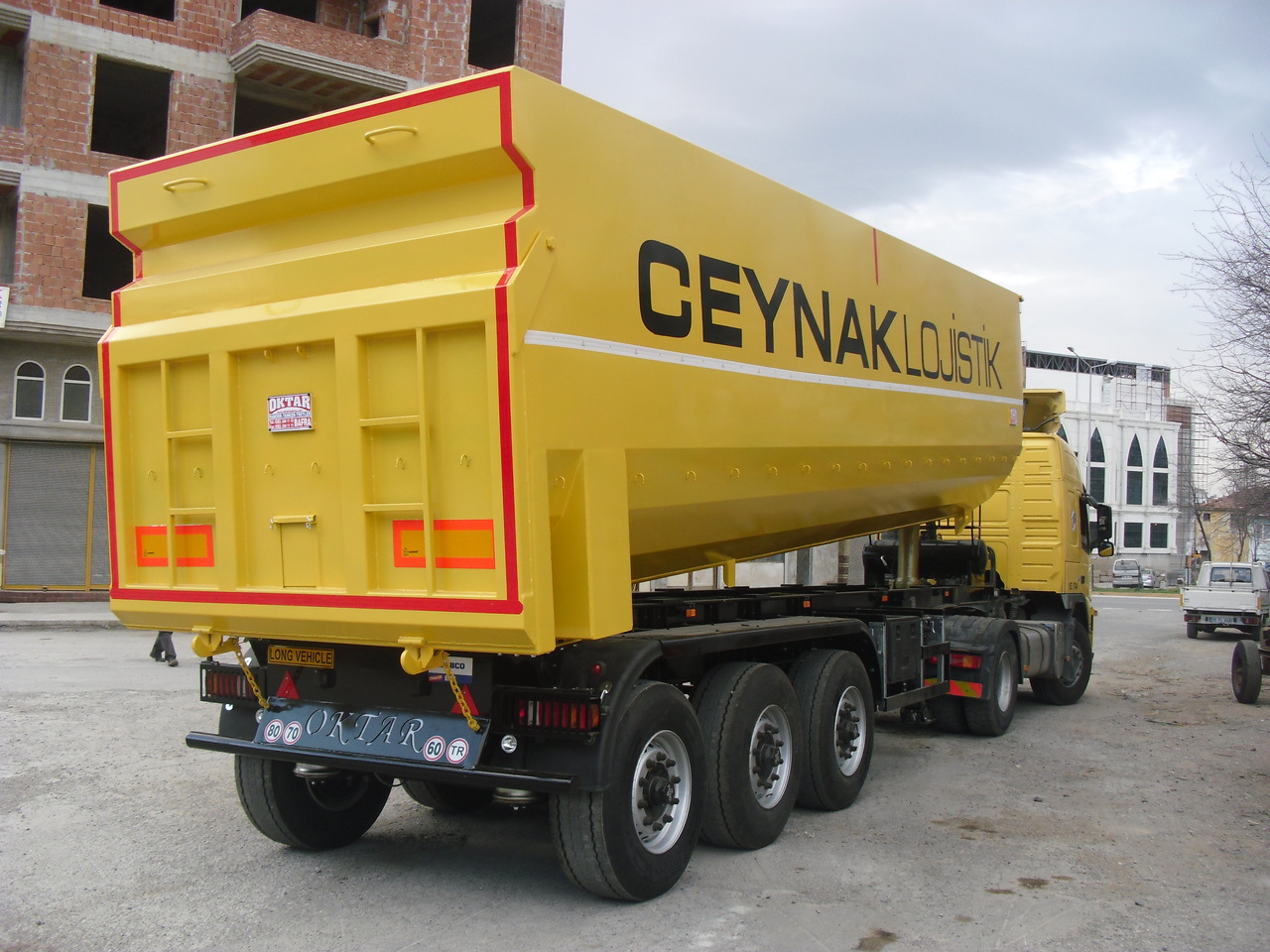 OKTAR TRAILER 2023 TIPPER TRAILER 2025 - Tippbil semitrailer: bild 2 OKTAR TRAILER 2023 TIPPER TRAILER 2025 - Tippbil semitrailer: bild 2