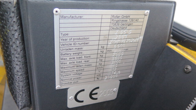 Rofan Z65 - Bagagetraktor: bild 4 Rofan Z65 - Bagagetraktor: bild 4