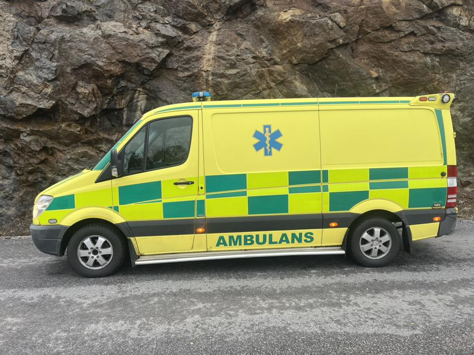 MERCEDES-BENZ Sprinter 316 NGT - AMBULANCE / швидка допомога / shvydka dopomoha - Ambulans: bild 2 MERCEDES-BENZ Sprinter 316 NGT - AMBULANCE / швидка допомога / shvydka dopomoha - Ambulans: bild 2