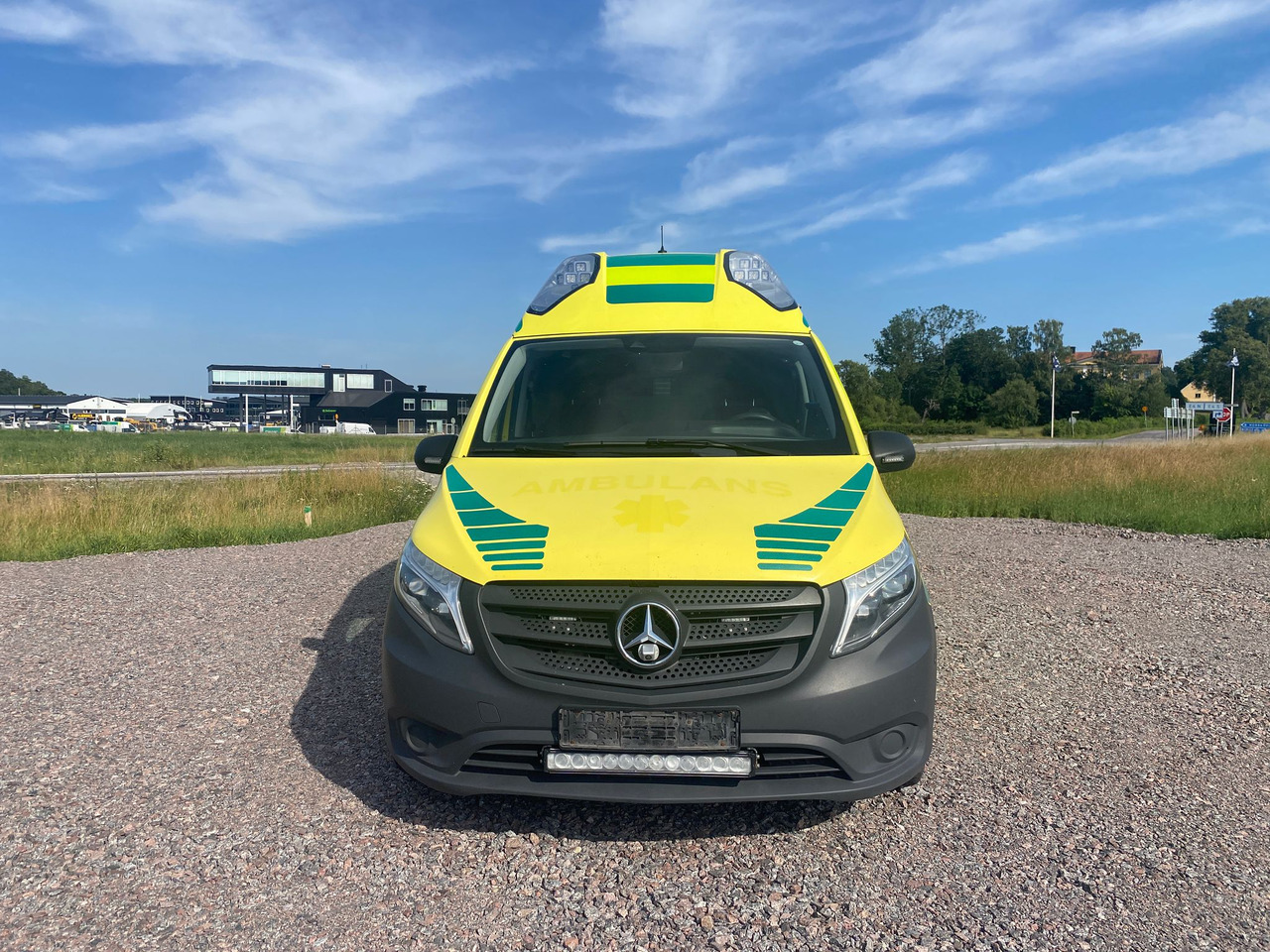MERCEDES-BENZ Vito 119 4x4 - Ambulans / AMBULANCE - Ambulans: bild 4 MERCEDES-BENZ Vito 119 4x4 - Ambulans / AMBULANCE - Ambulans: bild 4