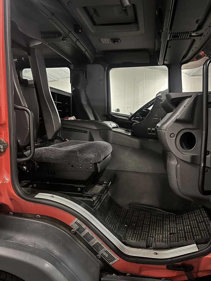 Leasa SCANIA P94GB 4x2 NZ310 - Fire engine - RESERVERAD !! SCANIA P94GB 4x2 NZ310 - Fire engine - RESERVERAD !!: bild 18