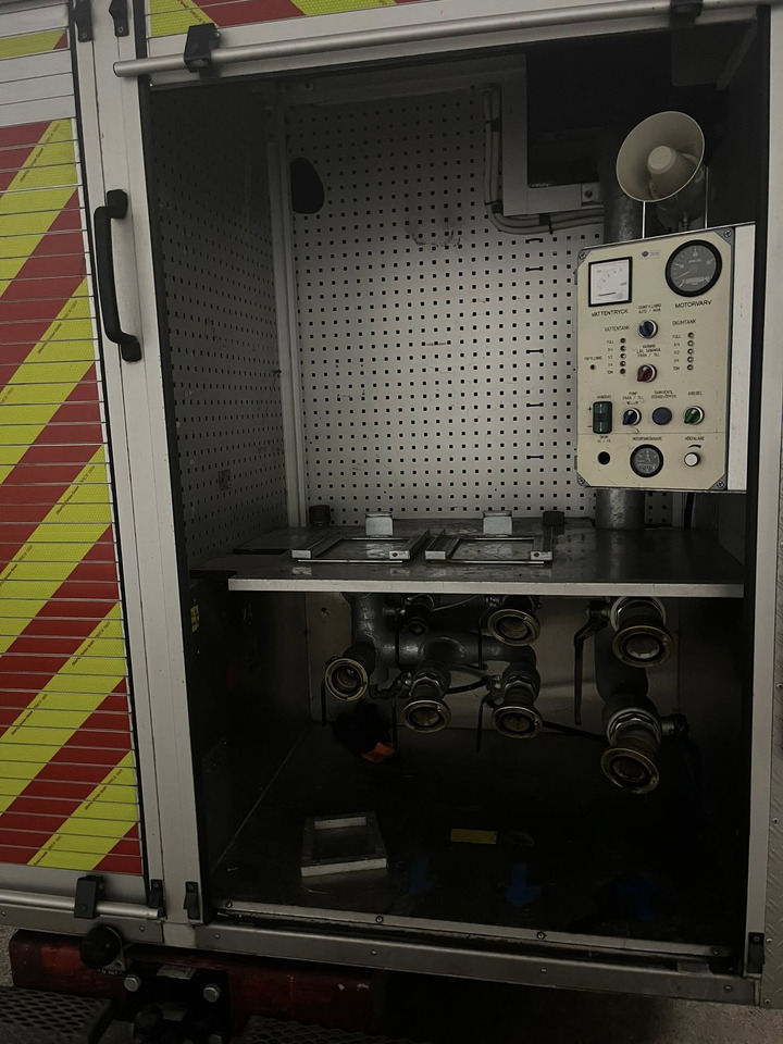 Leasa SCANIA P94GB 4x2 NZ310 - Fire engine - RESERVERAD !! SCANIA P94GB 4x2 NZ310 - Fire engine - RESERVERAD !!: bild 13