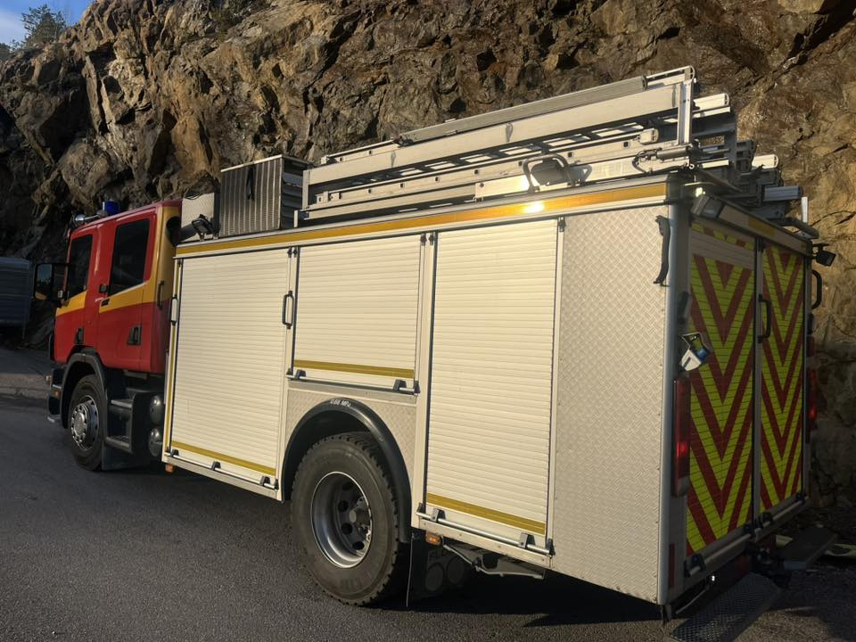 Leasa SCANIA P94GB 4x2 NZ310 - Fire engine - RESERVERAD !! SCANIA P94GB 4x2 NZ310 - Fire engine - RESERVERAD !!: bild 8