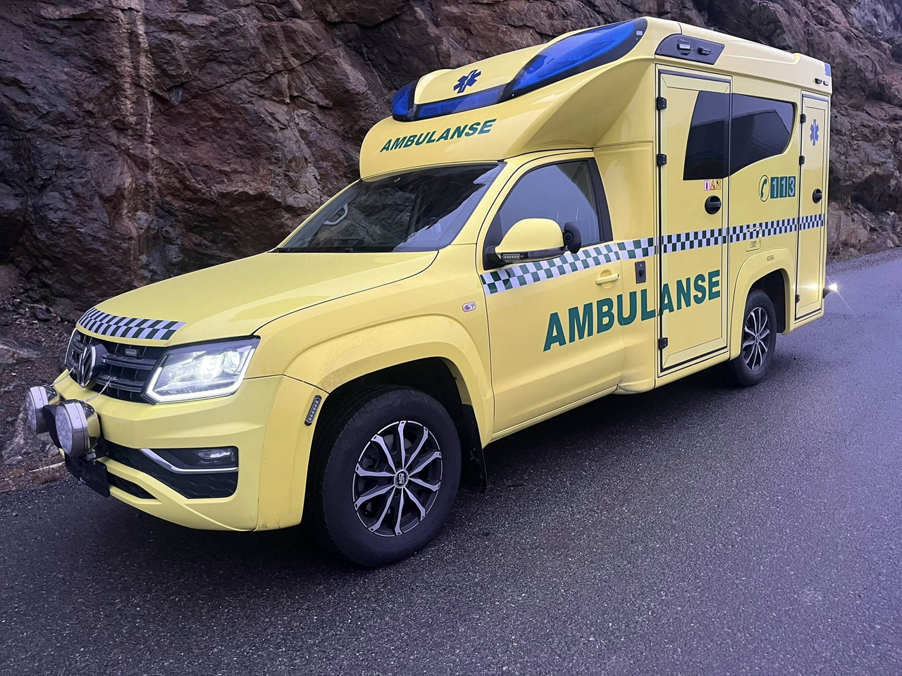 VOLKSWAGEN Amarok XL 4motion - RESERVERAD !! - Ambulans: bild 1 VOLKSWAGEN Amarok XL 4motion - RESERVERAD !! - Ambulans: bild 1