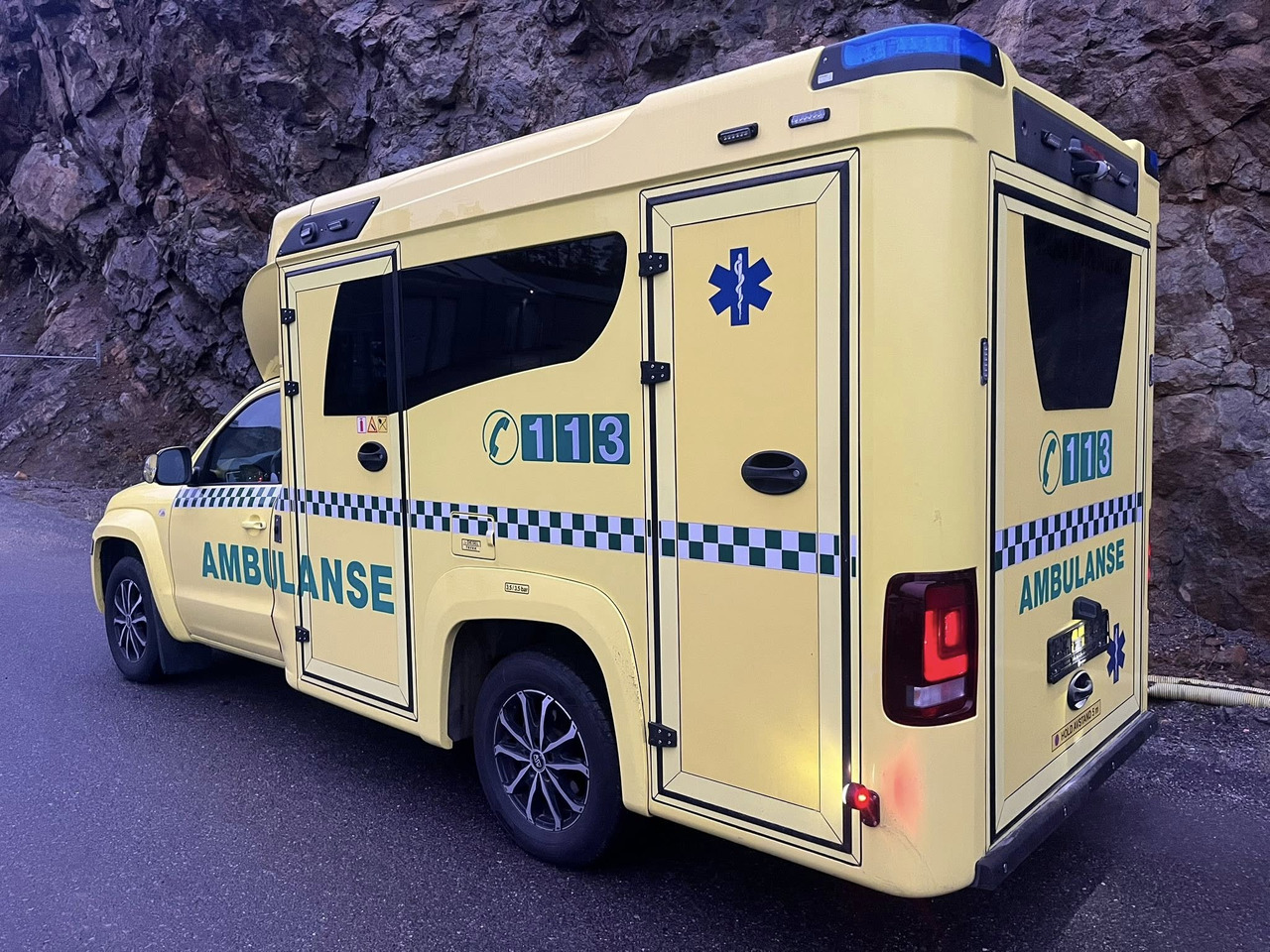 VOLKSWAGEN Amarok XL 4motion - RESERVERAD !! - Ambulans: bild 5 VOLKSWAGEN Amarok XL 4motion - RESERVERAD !! - Ambulans: bild 5