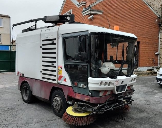 Ravo 540XL/545XL Kehrmaschine wie Citycat Cityfant Dulevo - Utility/ Specialfordon: bild 2 Ravo 540XL/545XL Kehrmaschine wie Citycat Cityfant Dulevo - Utility/ Specialfordon: bild 2