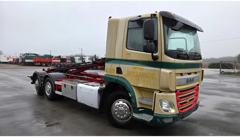 DAF CF 370 6X2*4 - Lastväxlare lastbil: bild 2 DAF CF 370 6X2*4 - Lastväxlare lastbil: bild 2