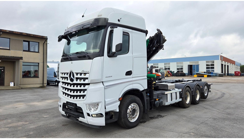Mercedes-Benz Arocs 3253 8X4*4 Fassi F295 - Lastväxlare lastbil, Kranbil: bild 3 Mercedes-Benz Arocs 3253 8X4*4 Fassi F295 - Lastväxlare lastbil, Kranbil: bild 3