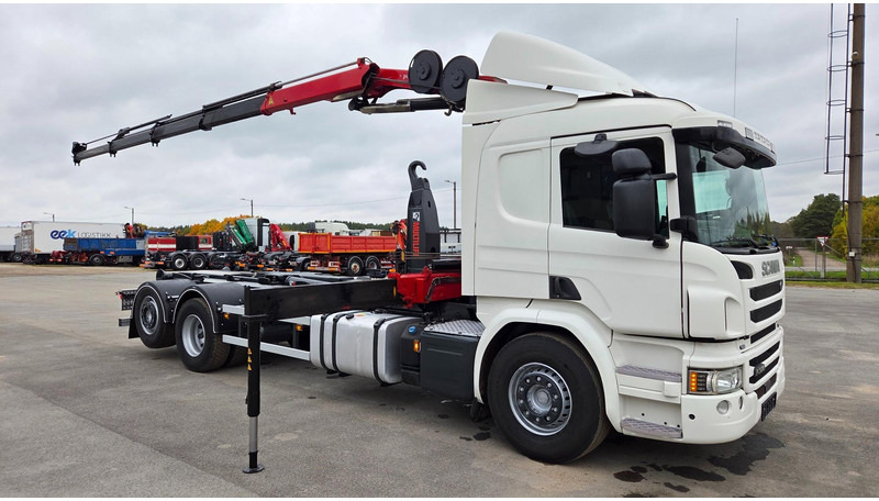 Scania P370 6X2*4 HMF 1730 - Lastväxlare lastbil, Kranbil: bild 2 Scania P370 6X2*4 HMF 1730 - Lastväxlare lastbil, Kranbil: bild 2