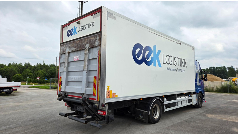 Volvo FM330 4X2 - Lastbil med skåp: bild 3 Volvo FM330 4X2 - Lastbil med skåp: bild 3