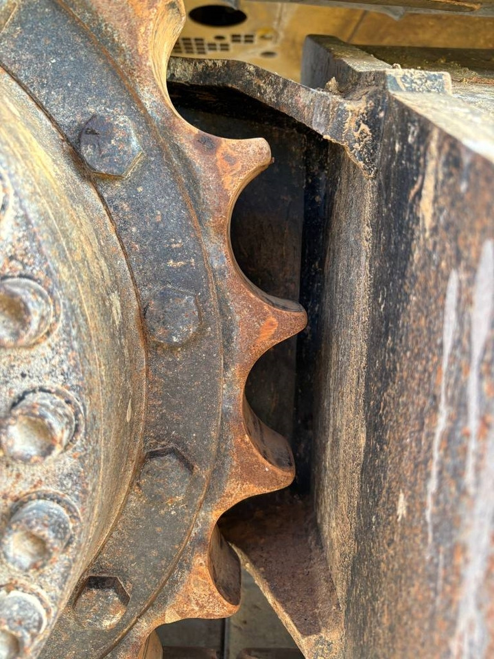 Bandgrävare CAT 323: bild 26