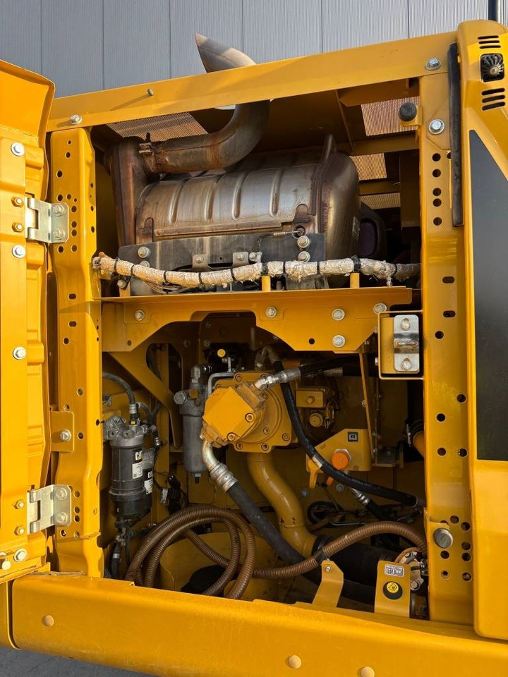 Bandgrävare CAT 323: bild 17