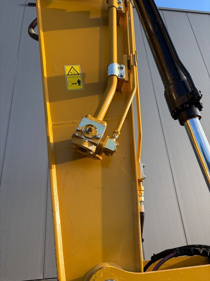 Bandgrävare CAT 323: bild 23