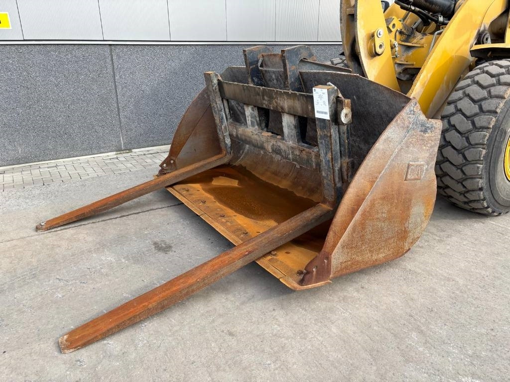 CAT 938 M (Under Preparation / Bucket + Forks)  - Hjullastare: bild 2 CAT 938 M (Under Preparation / Bucket + Forks)  - Hjullastare: bild 2