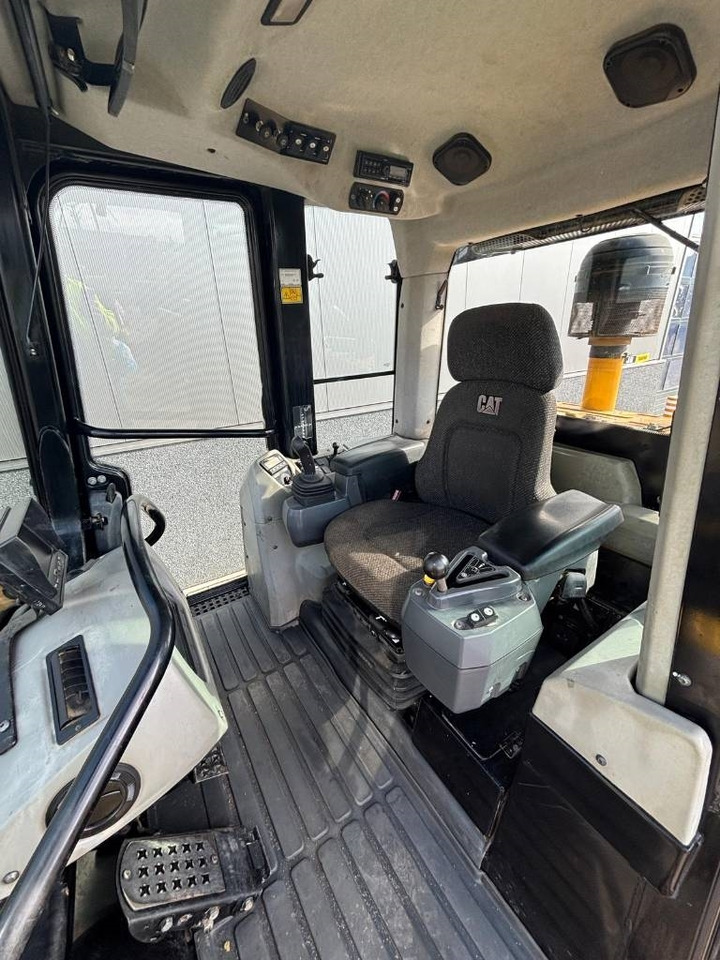 Leasa CAT 953 D  CAT 953 D: bild 9