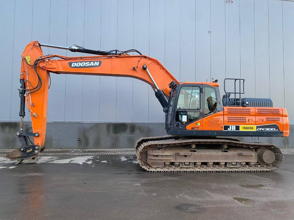 Doosan DX 300 LC-7 - Bandgrävare: bild 1 Doosan DX 300 LC-7 - Bandgrävare: bild 1