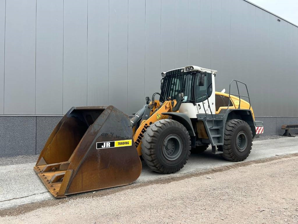 Liebherr L 550 (Comes with High-tip - Mit Hochkipper)  - Hjullastare: bild 2 Liebherr L 550 (Comes with High-tip - Mit Hochkipper)  - Hjullastare: bild 2