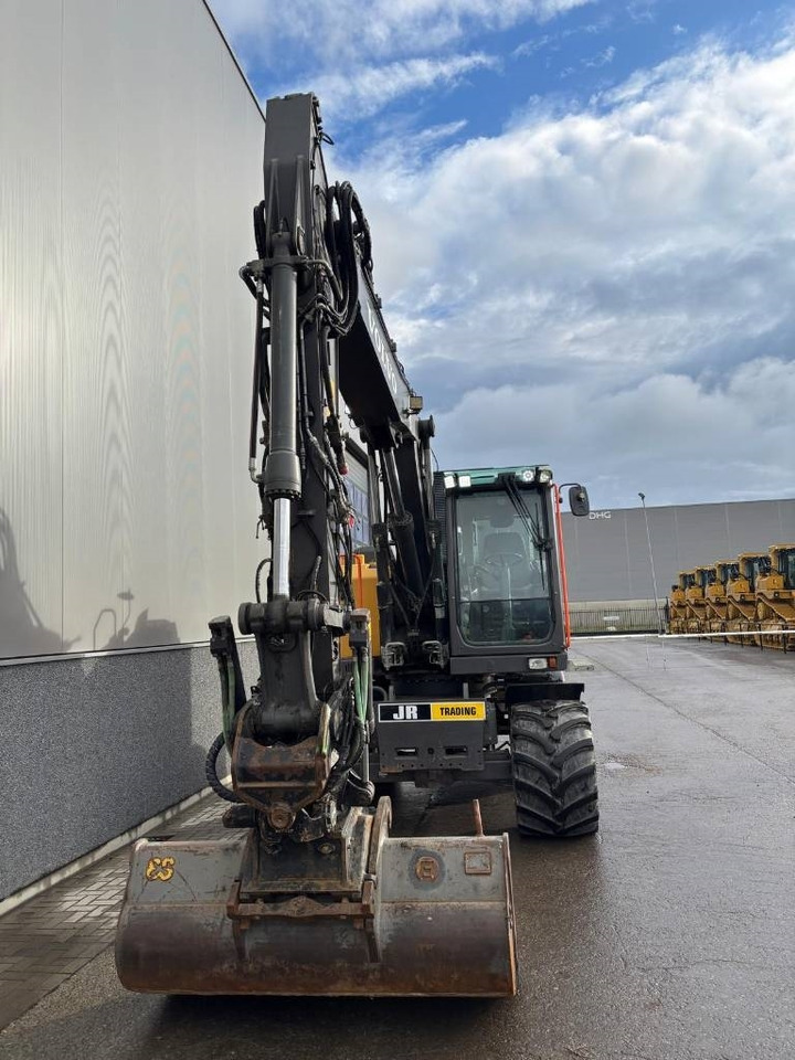 Grävmaskin på däck Volvo EWR 150 E: bild 8