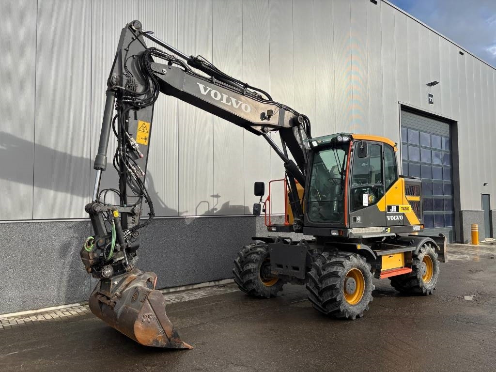 Volvo EWR 150 E - Grävmaskin på däck: bild 2 Volvo EWR 150 E - Grävmaskin på däck: bild 2