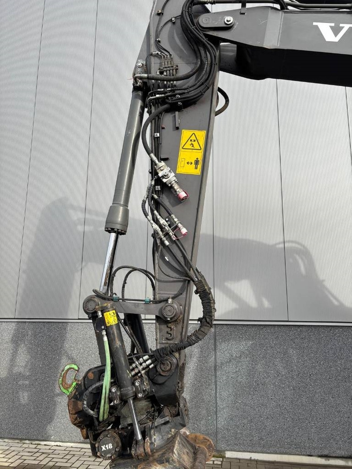 Grävmaskin på däck Volvo EWR 150 E: bild 19