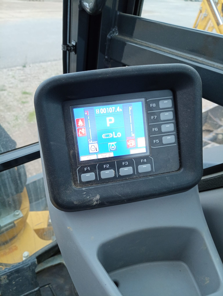 KOMATSU PC35MR-5 - Minigrävmaskin: bild 5 KOMATSU PC35MR-5 - Minigrävmaskin: bild 5