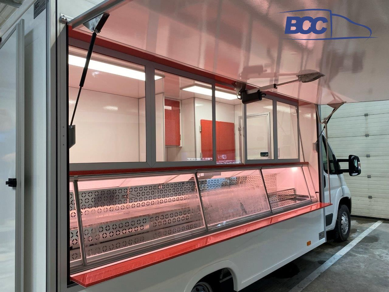 BCC POLSKA - FOOD TRUCK - MOBILNY SKLEP MIĘSNY PEUGEOT BOXER - Matbil: bild 2 BCC POLSKA - FOOD TRUCK - MOBILNY SKLEP MIĘSNY PEUGEOT BOXER - Matbil: bild 2