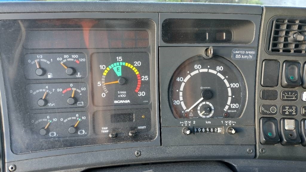 Dragbil Scania R144 530 8x4 RASKASVETURI: bild 8 Dragbil Scania R144 530 8x4 RASKASVETURI: bild 8
