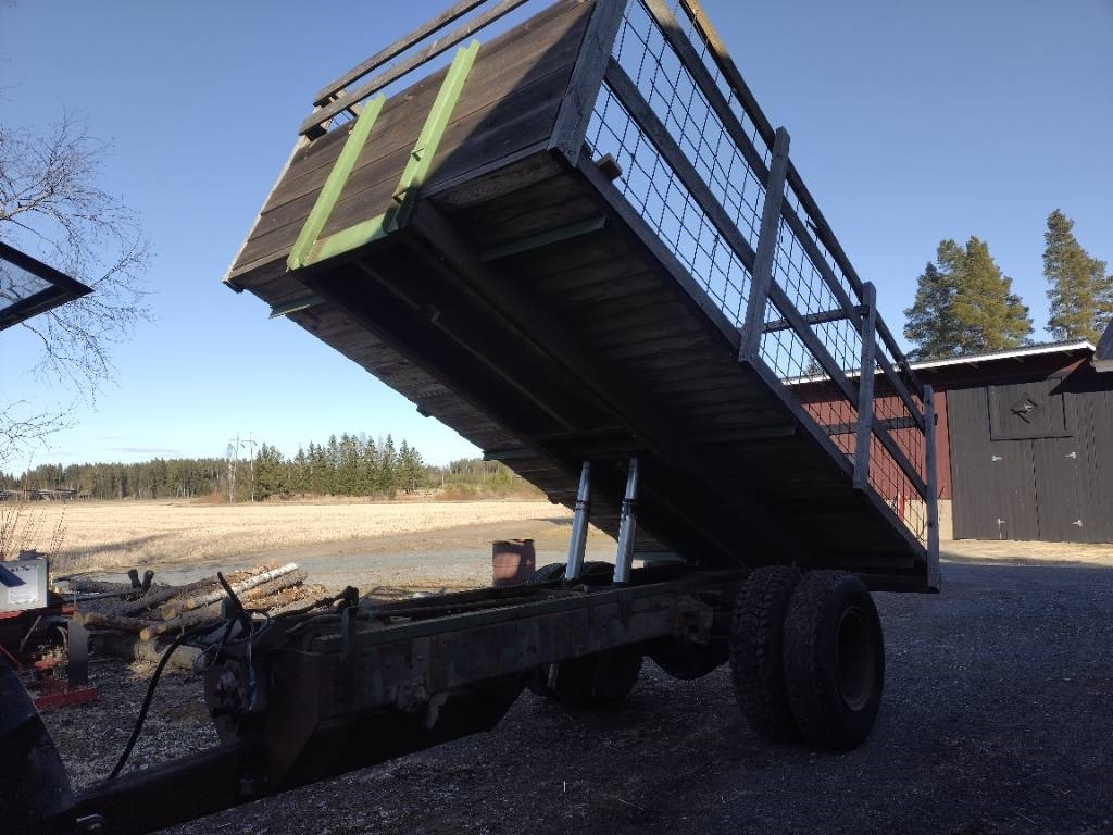 Klapikärry Kippivaunu - Tippvagn för lantbruk: bild 3 Klapikärry Kippivaunu - Tippvagn för lantbruk: bild 3