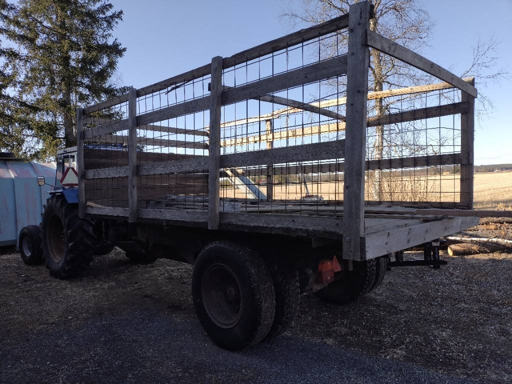 Klapikärry Kippivaunu - Tippvagn för lantbruk: bild 1 Klapikärry Kippivaunu - Tippvagn för lantbruk: bild 1