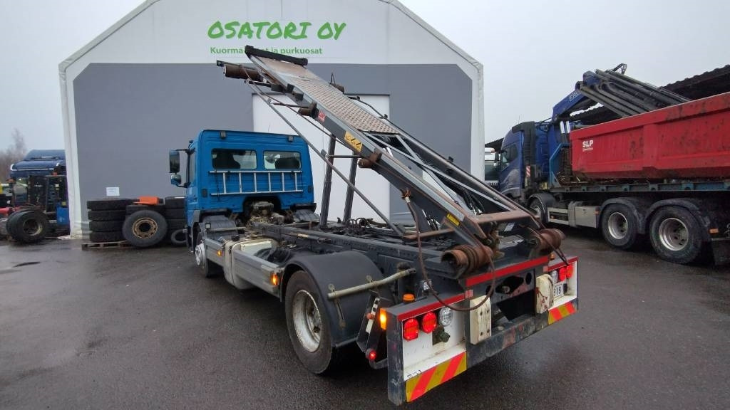 Mercedes-Benz Atego 1224 multilift vaijeri laite,euro6 250tkm!! - Liftdumper lastbil: bild 4 Mercedes-Benz Atego 1224 multilift vaijeri laite,euro6 250tkm!! - Liftdumper lastbil: bild 4