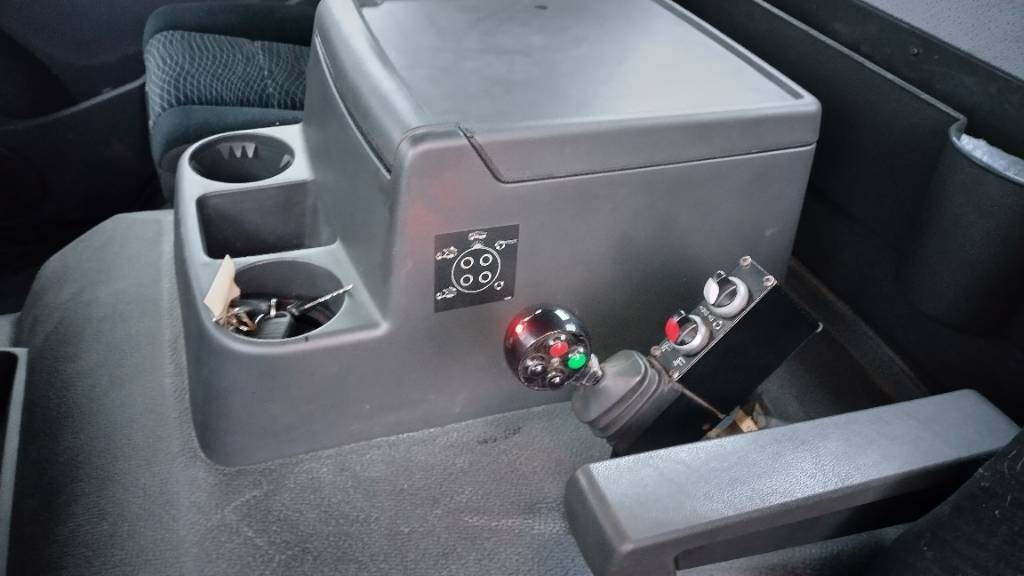 Mercedes-Benz Atego 1224 multilift vaijeri laite,euro6 250tkm!! - Liftdumper lastbil: bild 5 Mercedes-Benz Atego 1224 multilift vaijeri laite,euro6 250tkm!! - Liftdumper lastbil: bild 5