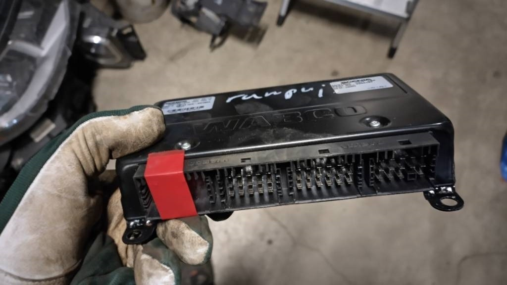 Scania ABS control unit  - Elektriskt system för Lastbil: bild 3 Scania ABS control unit  - Elektriskt system för Lastbil: bild 3