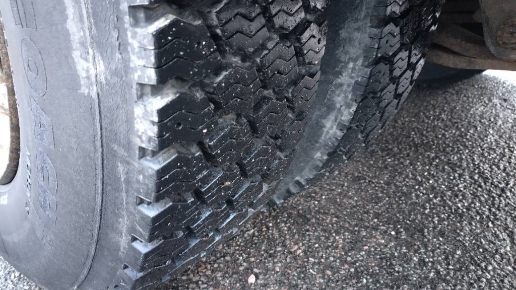 Scania P94 kokosivuaukeva kori+pl-nostin - Lastbil med skåp: bild 5 Scania P94 kokosivuaukeva kori+pl-nostin - Lastbil med skåp: bild 5