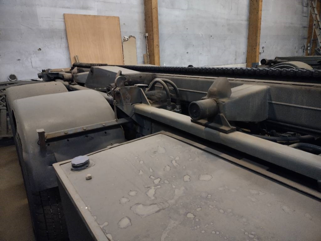 Volvo F12 6x2 ketjulaitteilla, Museointiin - Liftdumper lastbil: bild 3 Volvo F12 6x2 ketjulaitteilla, Museointiin - Liftdumper lastbil: bild 3