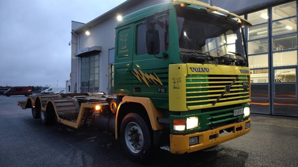 Volvo F16 8x2 metsäkone ritilä, rautajouset,hydr.perä - Timmerbil: bild 2 Volvo F16 8x2 metsäkone ritilä, rautajouset,hydr.perä - Timmerbil: bild 2