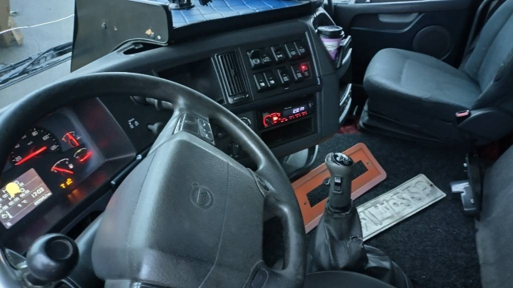 Leasa Volvo FH13 6x2 alusta, manuaalivaihteisto Volvo FH13 6x2 alusta, manuaalivaihteisto: bild 8 Leasa Volvo FH13 6x2 alusta, manuaalivaihteisto Volvo FH13 6x2 alusta, manuaalivaihteisto: bild 8