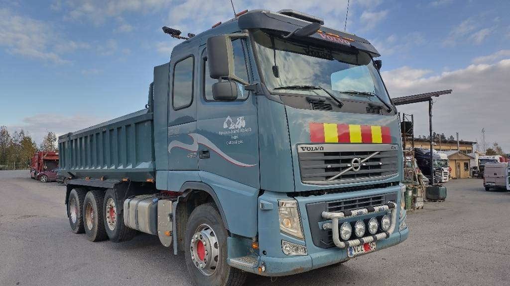 Volvo FH13 8x4 autom.kasettilava - Tippbil lastbil: bild 2 Volvo FH13 8x4 autom.kasettilava - Tippbil lastbil: bild 2