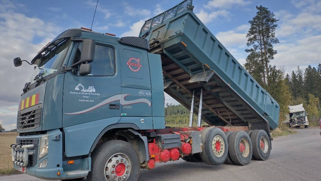 Volvo FH13 8x4 autom.kasettilava - Tippbil lastbil: bild 3 Volvo FH13 8x4 autom.kasettilava - Tippbil lastbil: bild 3