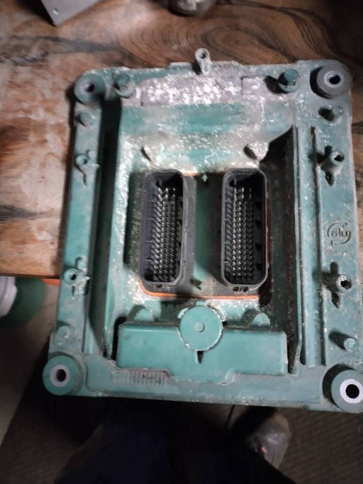 Volvo FH13 moottori vecu - Elektriskt system för Lastbil: bild 1 Volvo FH13 moottori vecu - Elektriskt system för Lastbil: bild 1