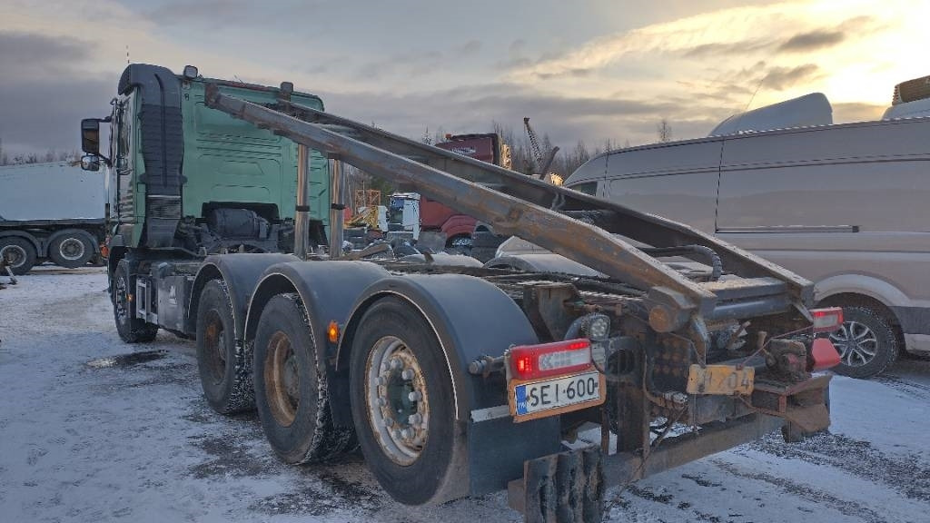 Volvo FH16 8x4 kippaavat konttilaitteet - Tippbil lastbil: bild 4 Volvo FH16 8x4 kippaavat konttilaitteet - Tippbil lastbil: bild 4