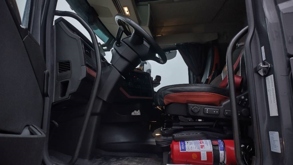 Volvo FH750 10*4 alusta,napaperät - Chassi lastbil: bild 4 Volvo FH750 10*4 alusta,napaperät - Chassi lastbil: bild 4