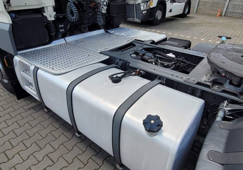 DAF XF510 SPACE CAB / SPROWADZONY / MANUAL / RETARDER - Dragbil: bild 3 DAF XF510 SPACE CAB / SPROWADZONY / MANUAL / RETARDER - Dragbil: bild 3